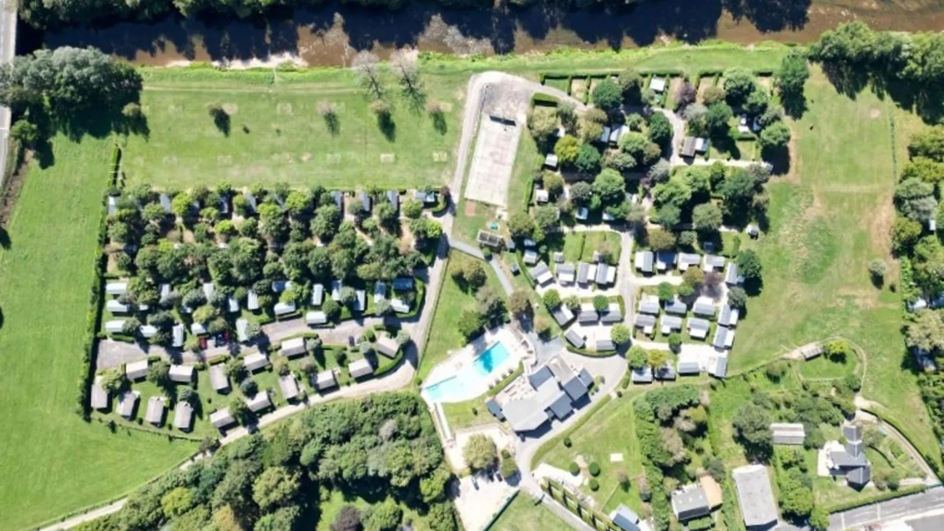 **** Holiday park Camping Paradis Marmotel Saint-Geniez-d'Olt France